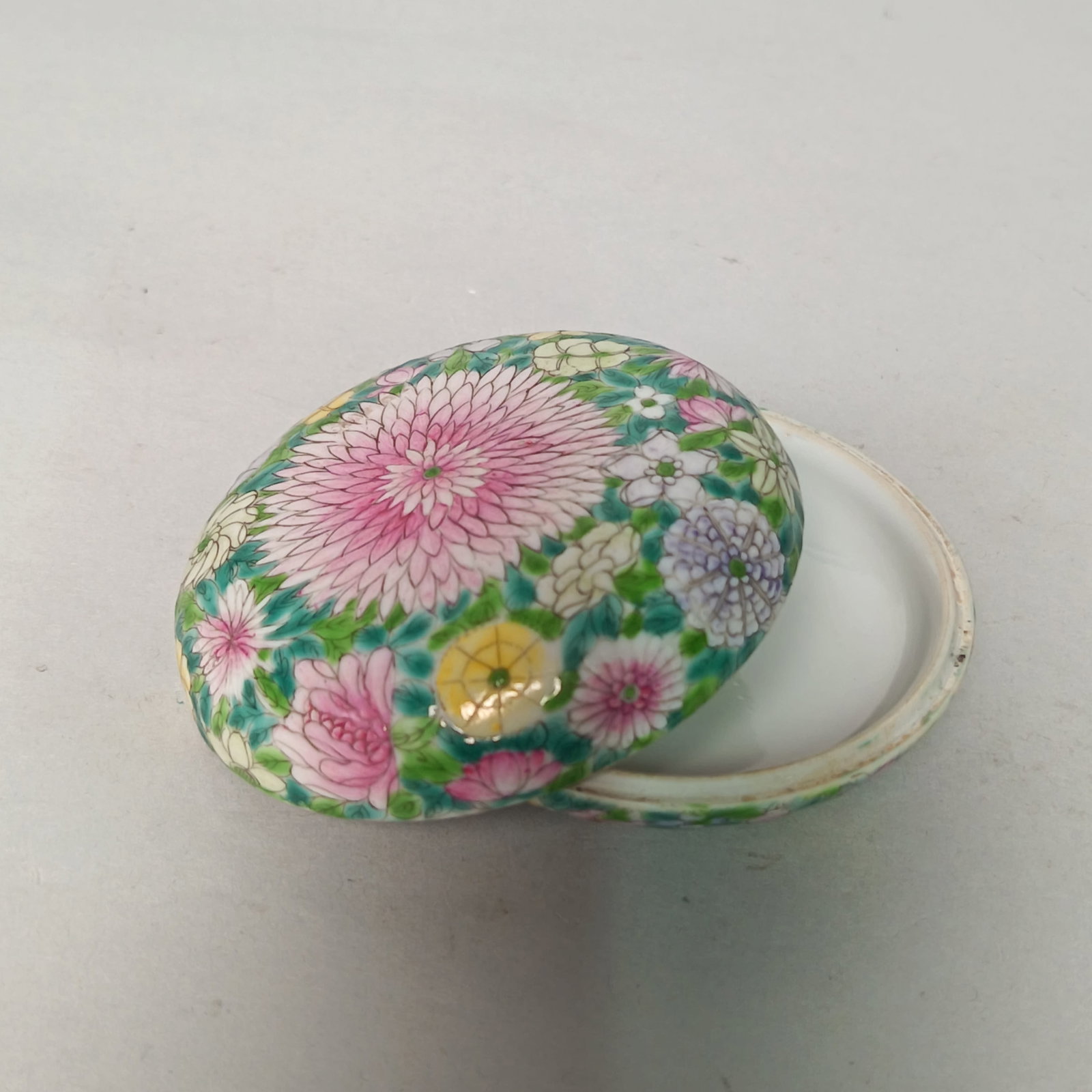 19th century - Pink enamel flower ink box (1 of 5)