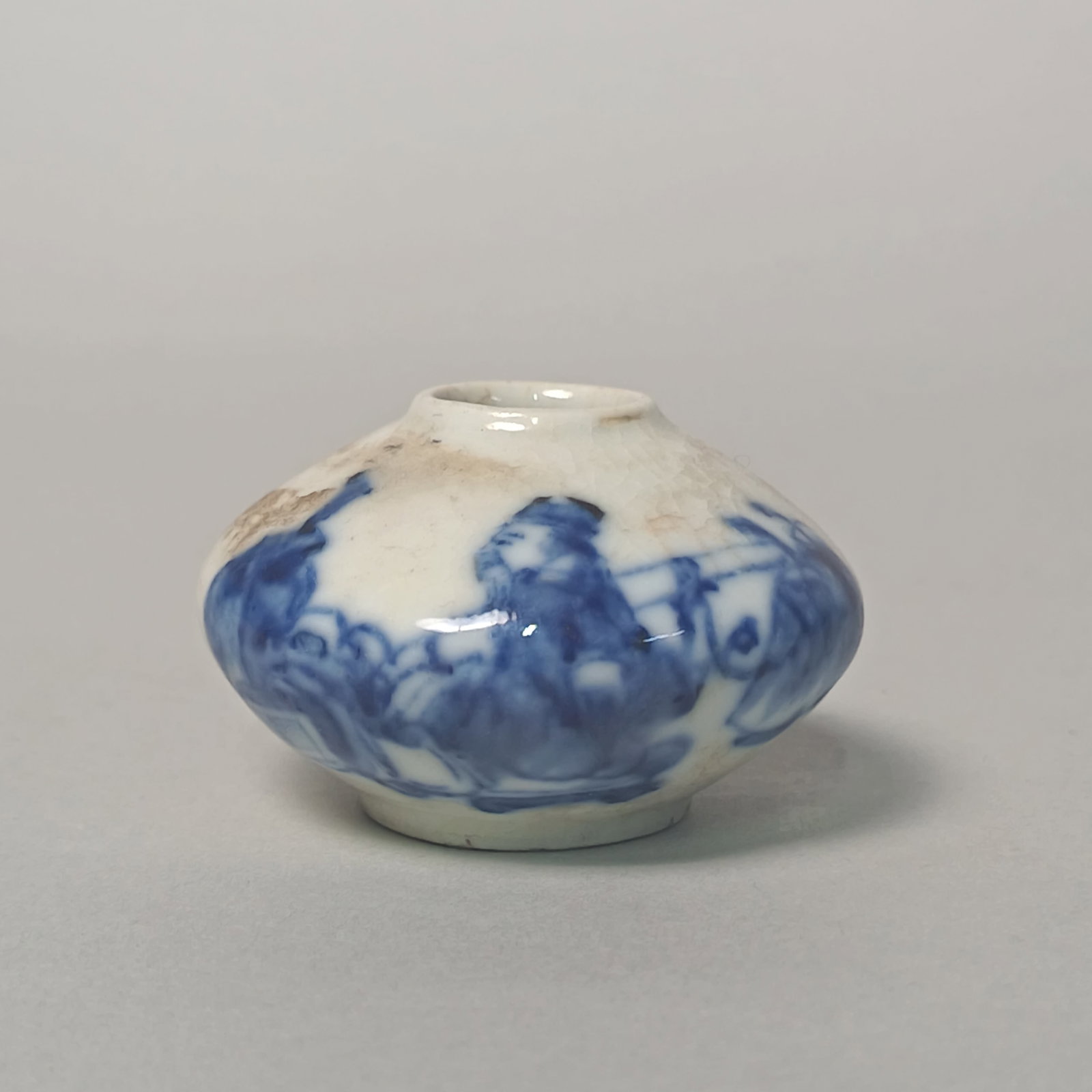 Late Qing Dynasty - Blue and White Figure Water Vessel: Name Late Qing Dynasty - Blue and White Figure Water Vessel Dimensions D??6cm