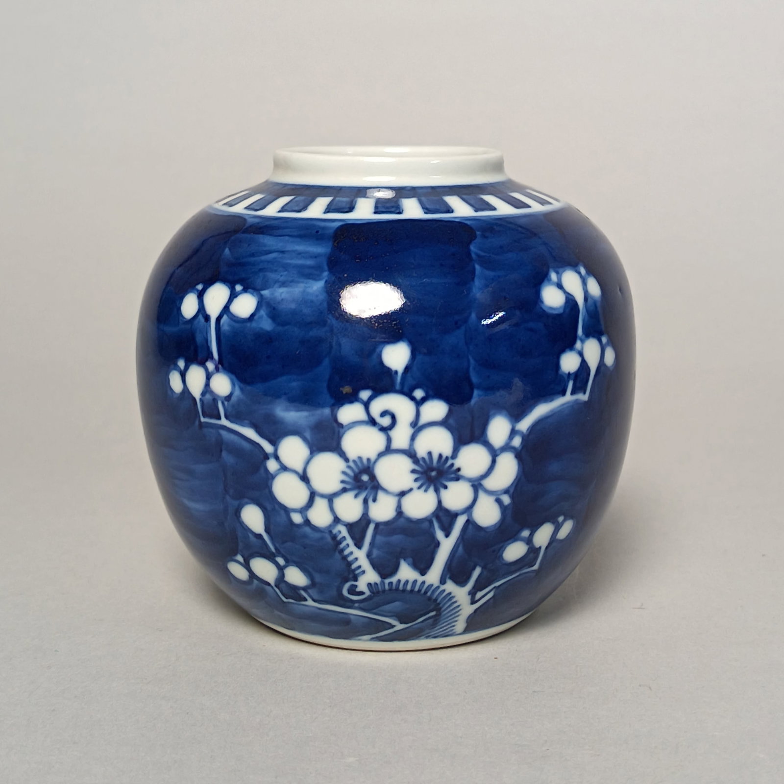 Republican Era Blue-and-White Ice Plum Jar: Name Republican Era Blue-and-White Ice Plum Jar Dimensions D??10.4cm