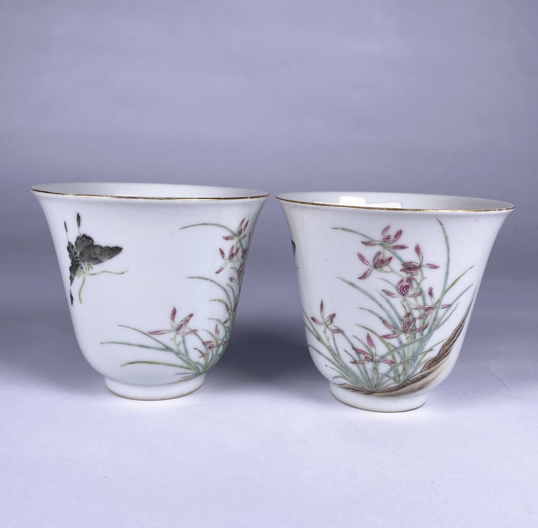 A pair of pink-painted flower and butterfly pattern cups (1 of 6)