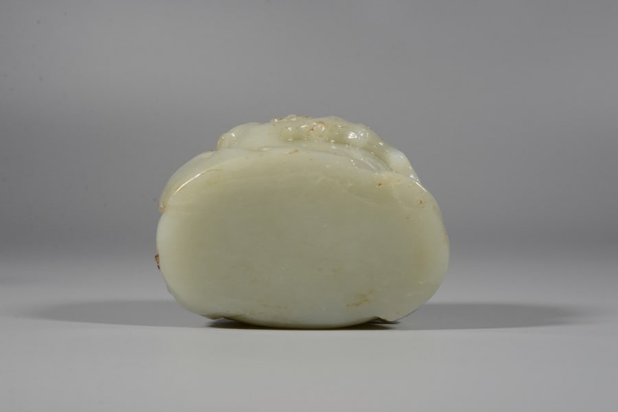 White jade figurine - 11