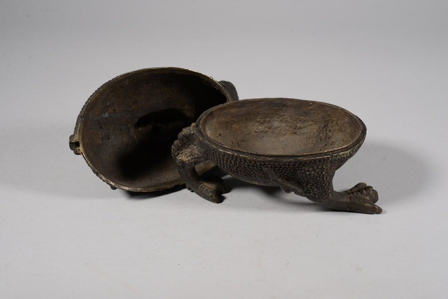 Figurine in bronze form - 5