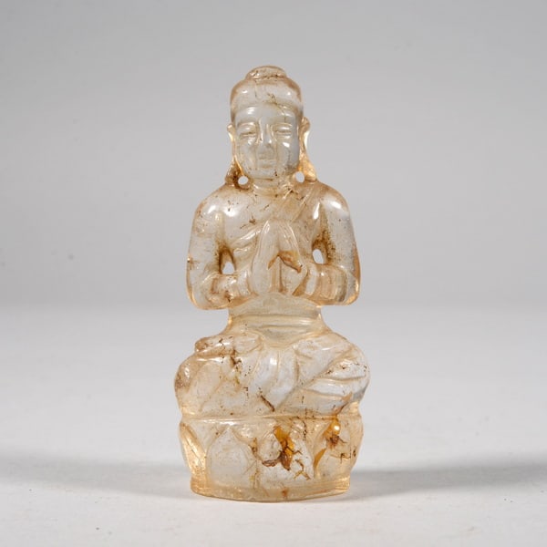 Crystal Buddha figurine: Name Crystal Buddha figurine Dimensions 9.5CM Condition Additional photographs and condition reports are available upon request as a courtesy to our clients. Any condition report represents an