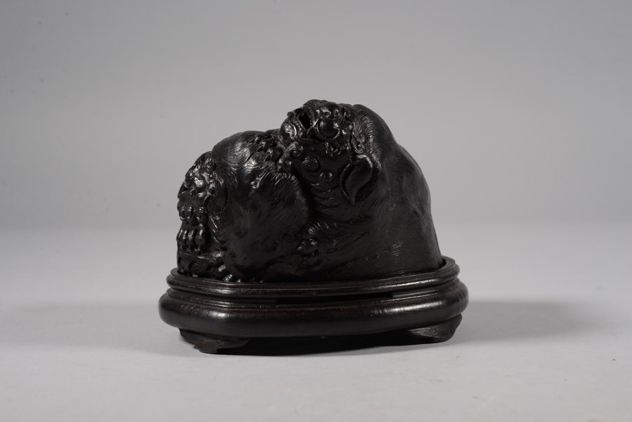 Bamboo root carving lion figurine - 2