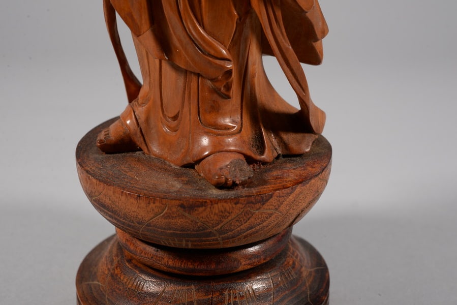Yellowwood wooden statue of Guanyin - 3