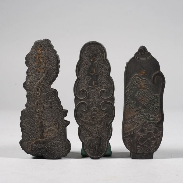 Three ink blocks: Name Three ink blocks Dimensions 9.8CM Condition Additional photographs and condition reports are available upon request as a courtesy to our clients. Any condition report represents an opinion only