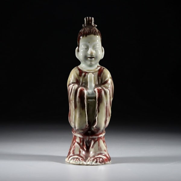 Glazed red-figure porcelain figure: Name Glazed red-figure porcelain figure Dimensions 7*13CM Condition Additional photographs and condition reports are available upon request as a courtesy to our clients. Any conditio