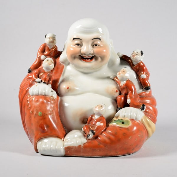 Pastel-colored Maitreya figurine: Name Pastel-colored Maitreya figurine Dimensions 21.5CM Condition Additional photographs and condition reports are available upon request as a courtesy to our clients. Any condition report represents