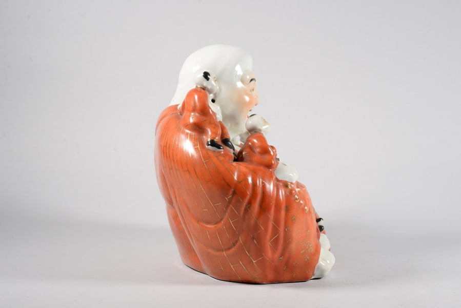 Pastel-colored Maitreya figurine - 3