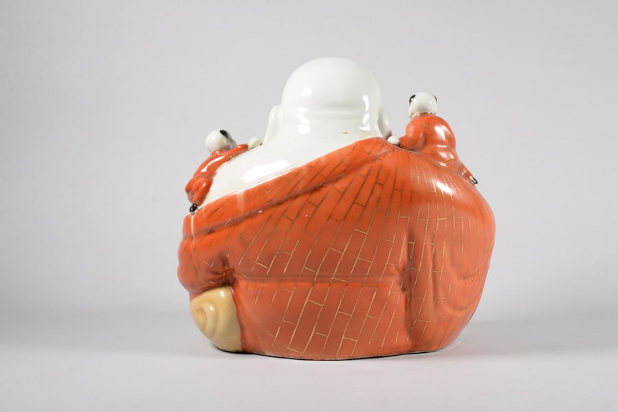 Pastel-colored Maitreya figurine - 4