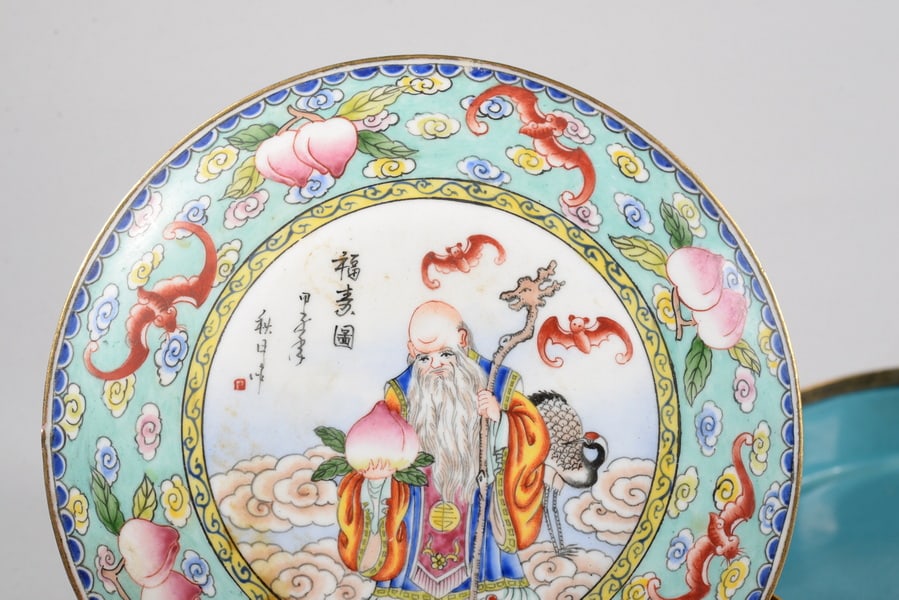 Bronze body painted with enamel - Fu Shou cover box - 2