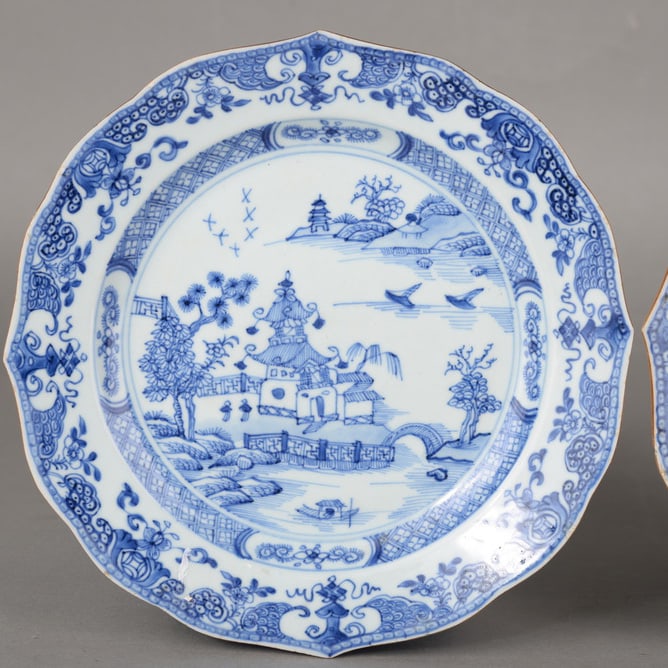 Pair of blue-and-white landscape and figure flower-mouth plates - 2