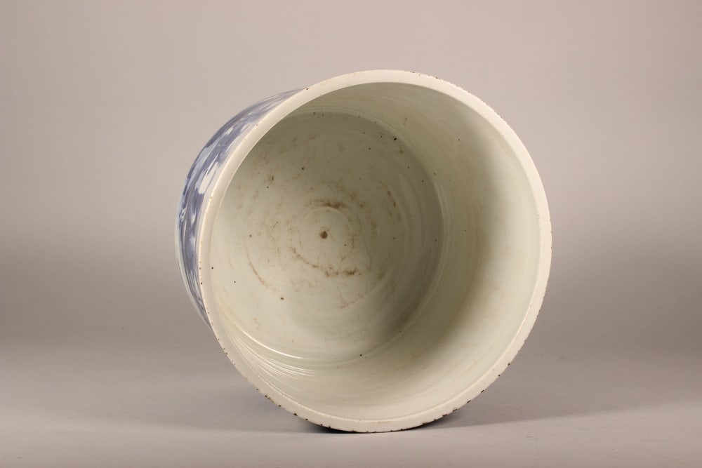 Blue and White Landscape and Figure Vase - 8