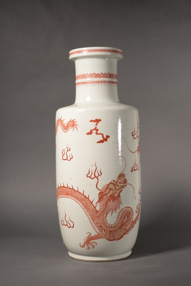 Cinnabar-red patterned club-shaped bottle - 4