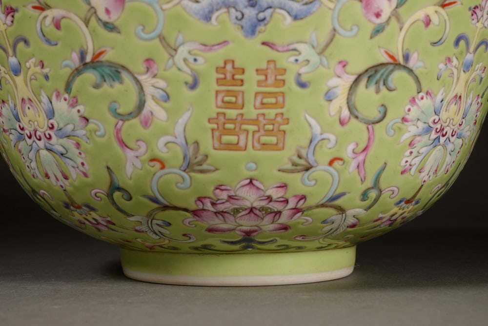 Green glazed pastel-scroll-shaped bowl with auspicious characters - 7