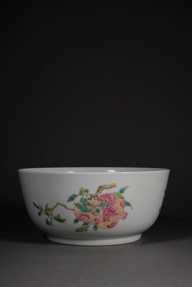 Pastel-colored fruit and vegetable bowl - 3