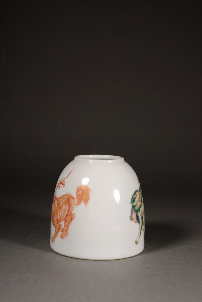 Five-color auspicious beast pattern horse hoof vessel - 2