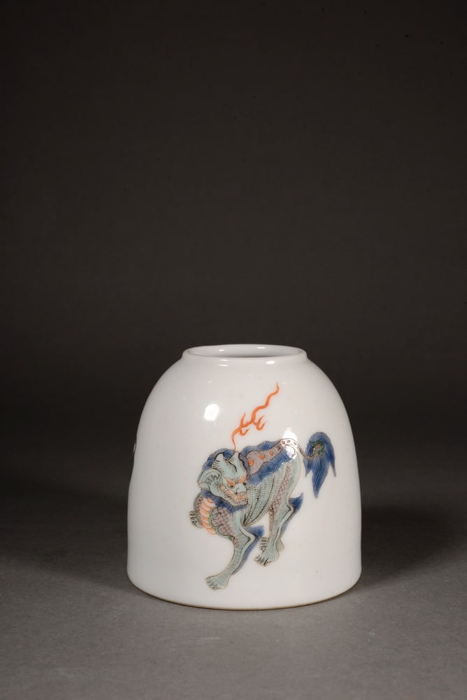 Five-color auspicious beast pattern horse hoof vessel - 4