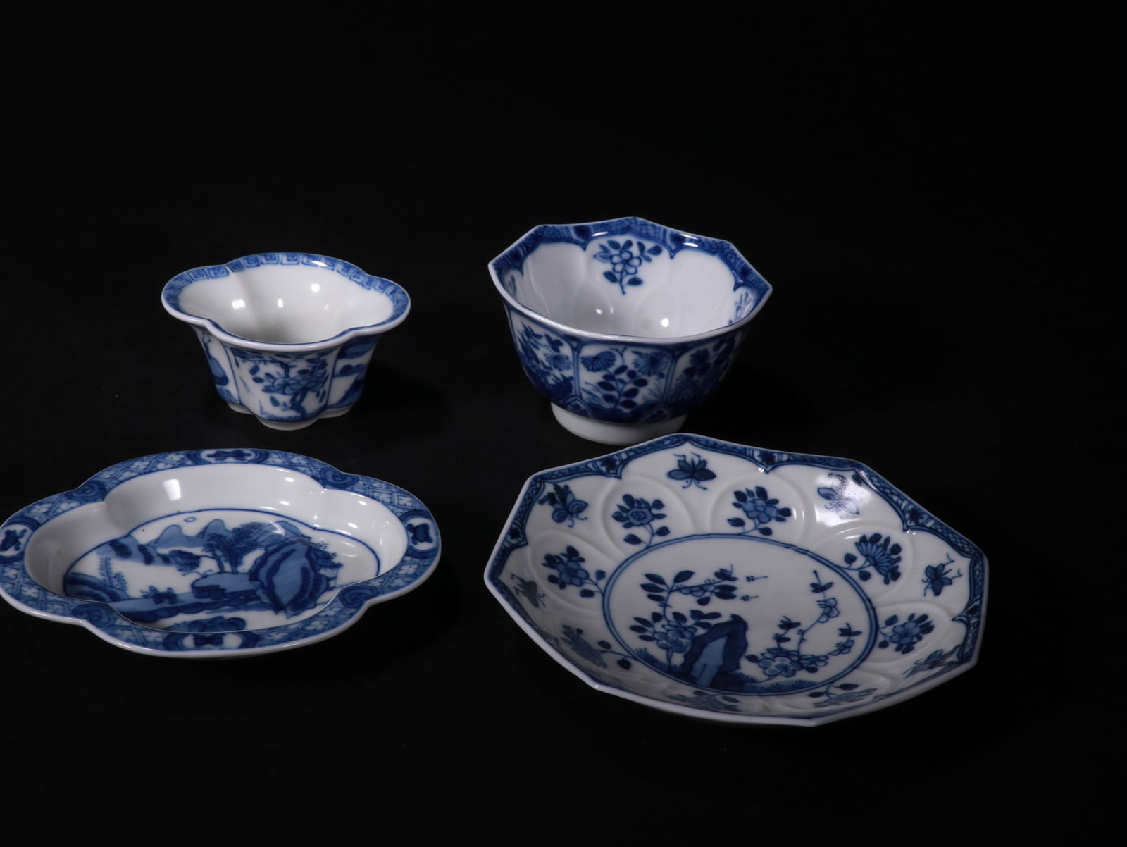 Blue and white floral-patterned cup - 6