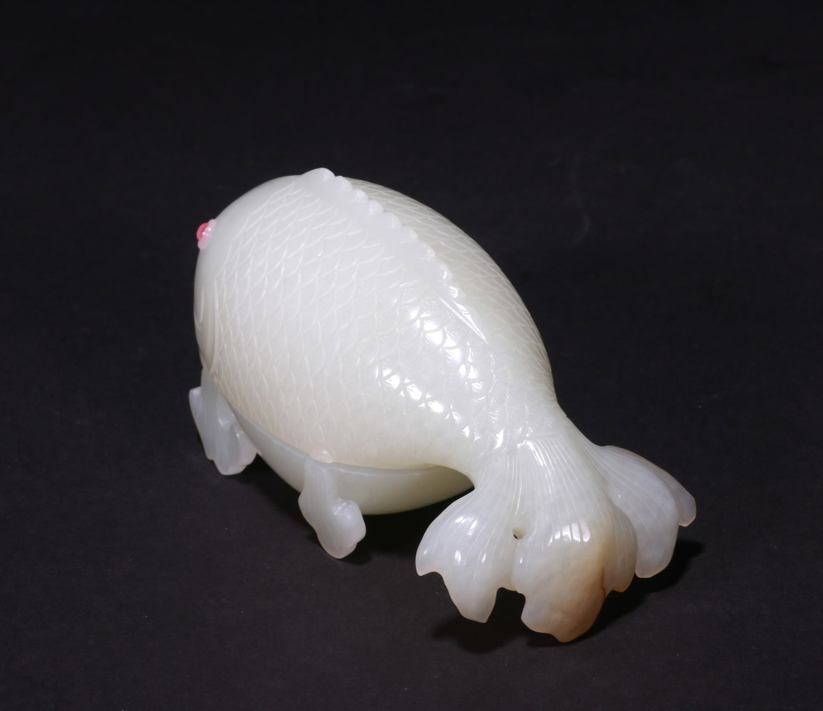 White jade fish-shaped cover box - 3