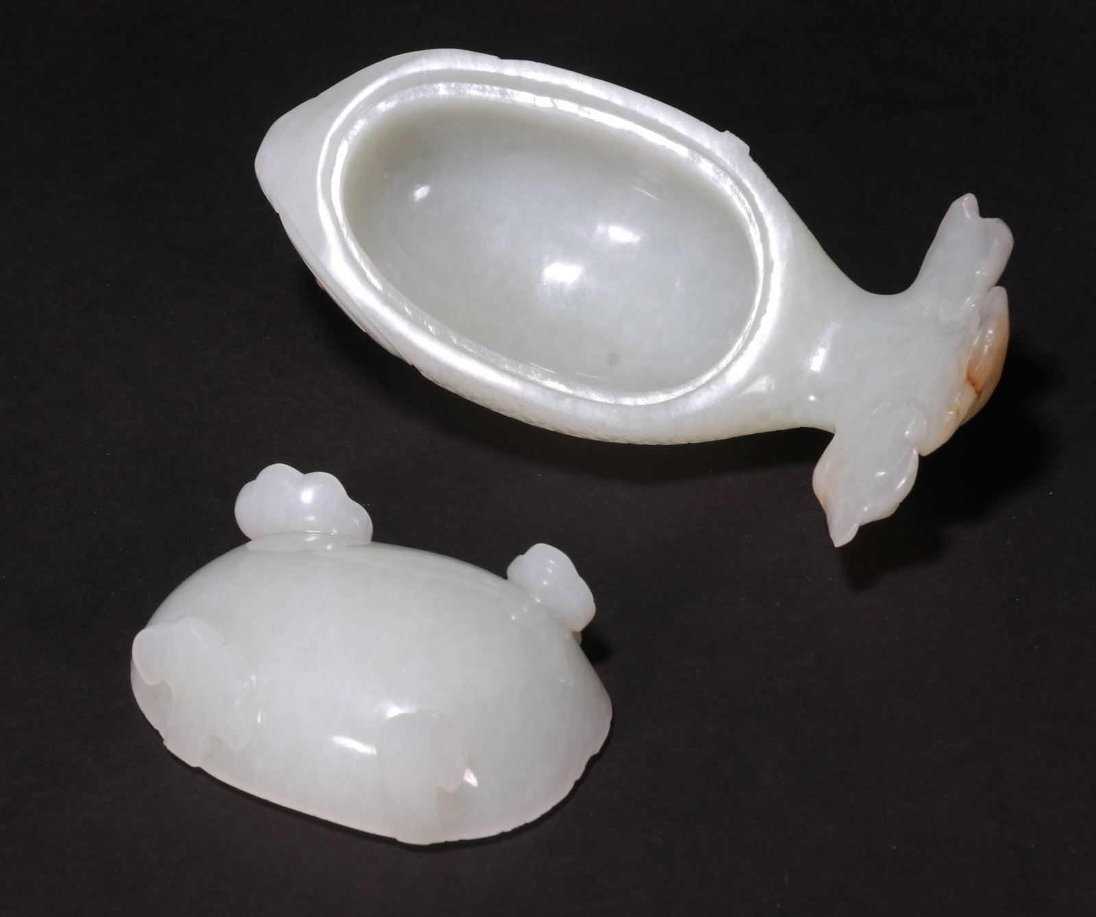 White jade fish-shaped cover box - 8