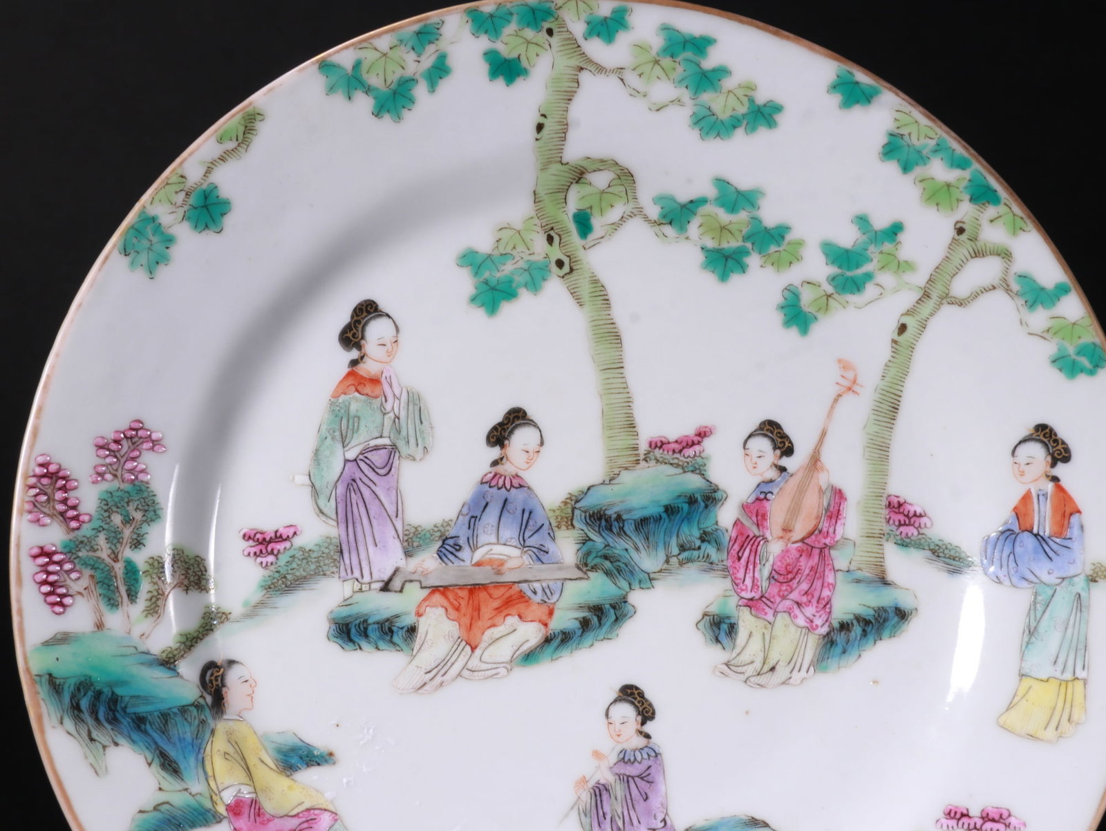 Pastel figure plate - 2
