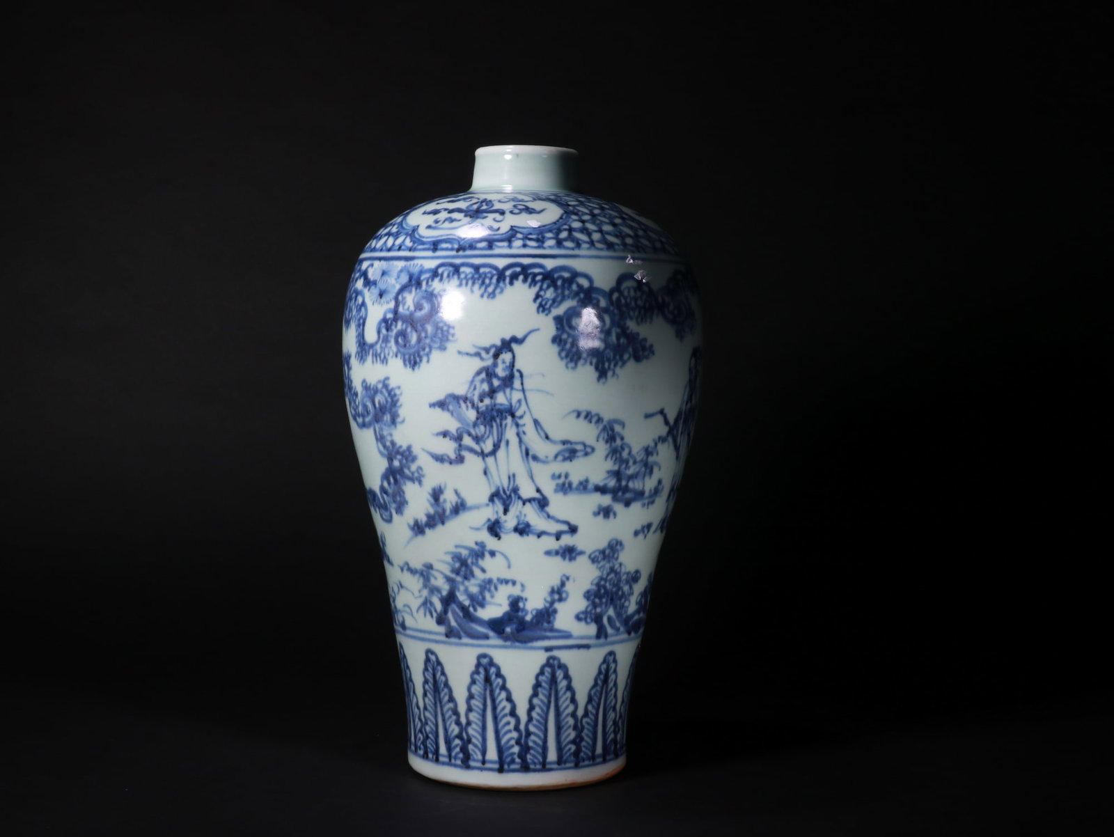 Blue-and-white figure vase: Name Blue-and-white figure vase Dimensions H35CM Condition Additional photographs and condition reports are available upon request as a courtesy to our clients. Any condition report represents an