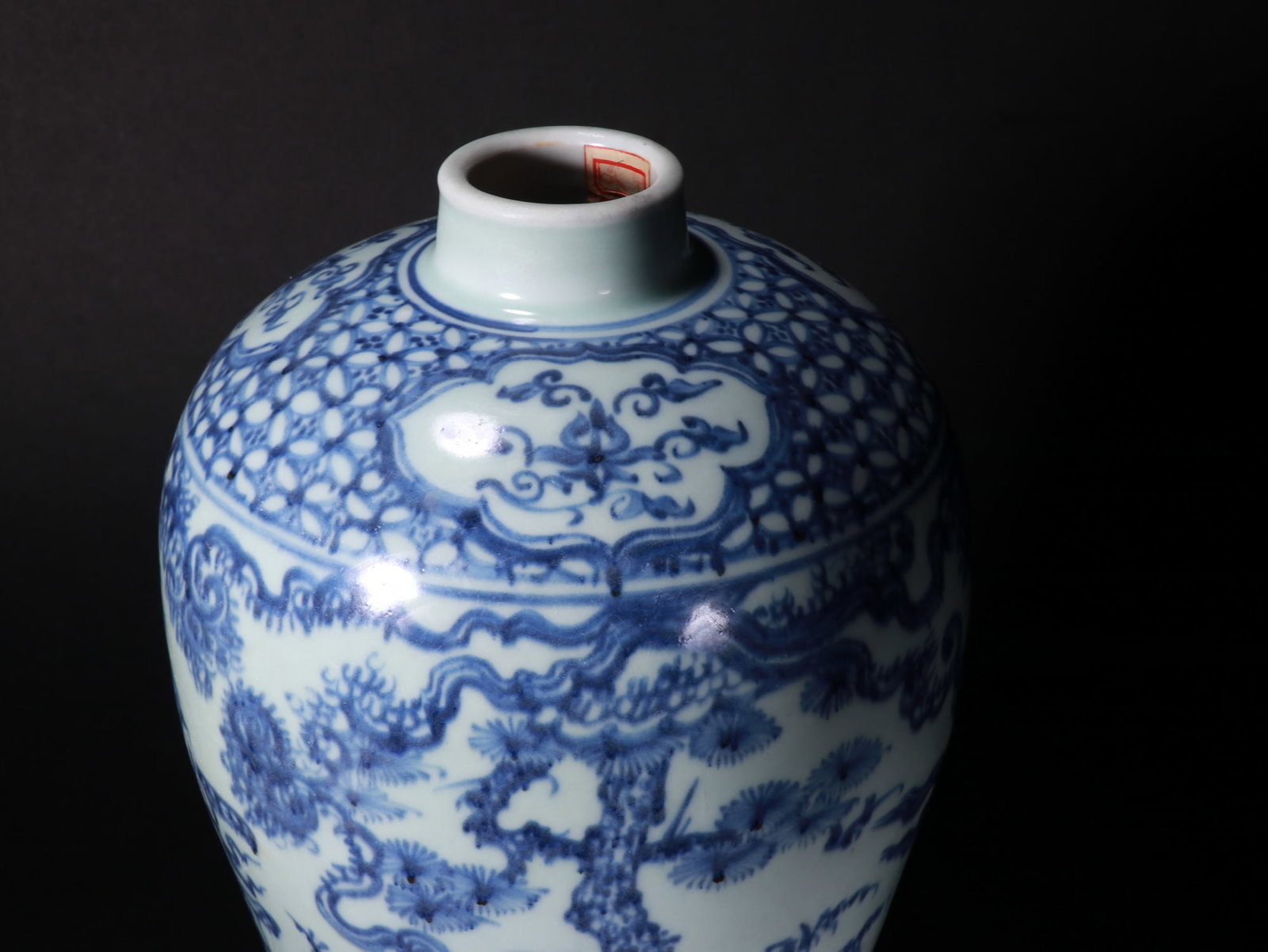 Blue-and-white figure vase - 6