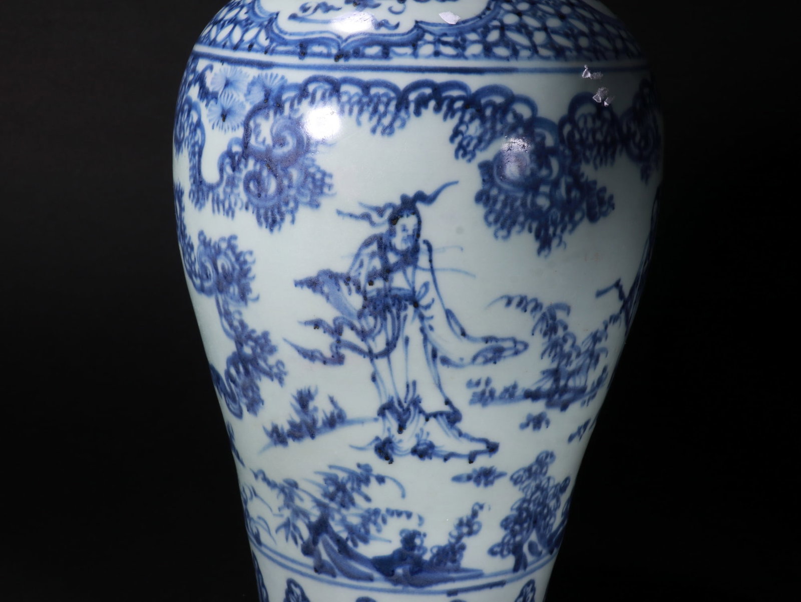 Blue-and-white figure vase - 8