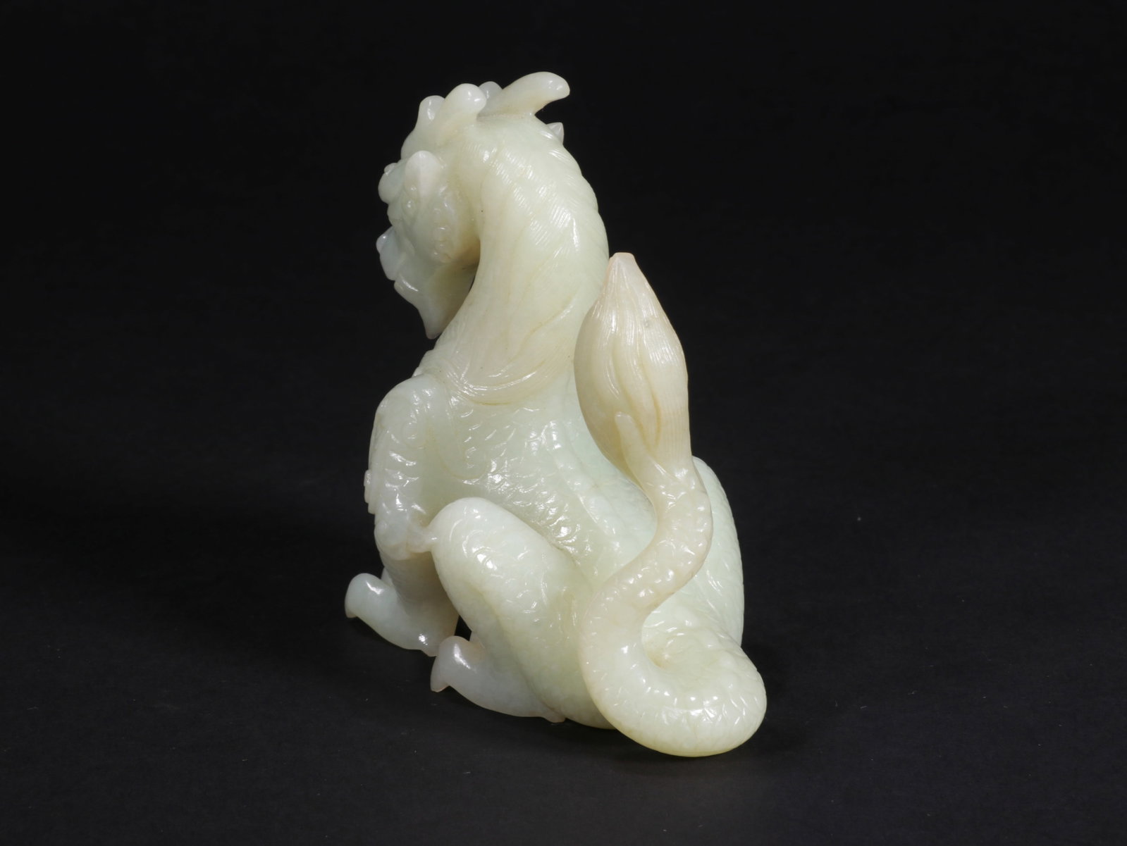 White Jade Dragon-shaped Decorative Piece - 2
