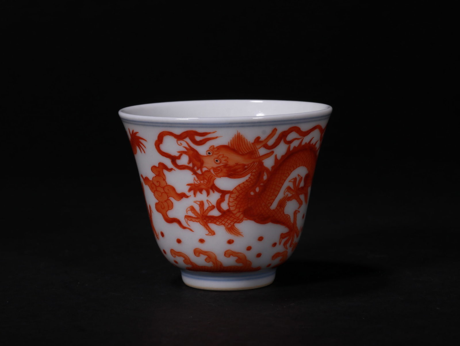 Cup with Crimson Red Pattern and Dragon Design - 3