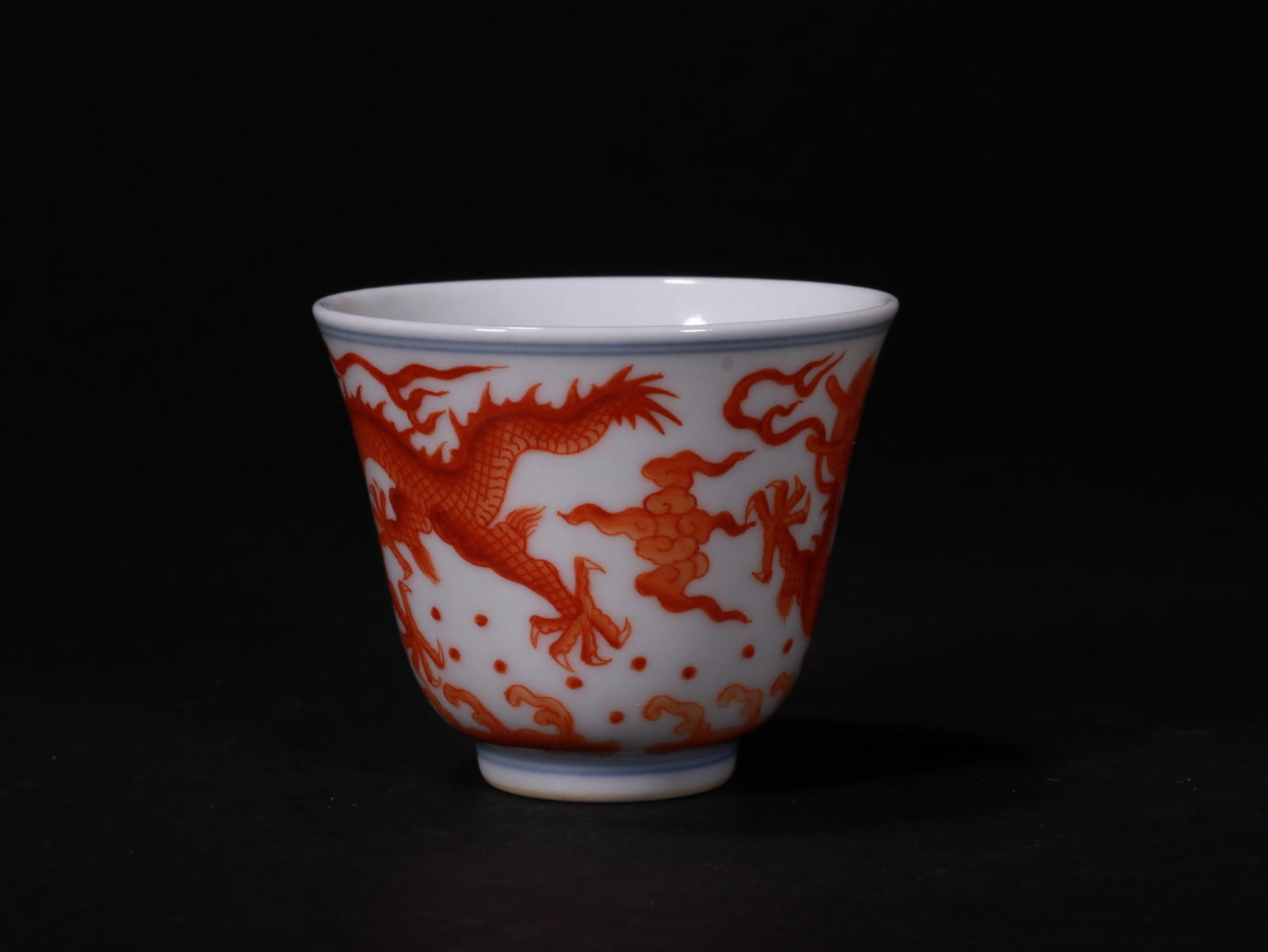 Cup with Crimson Red Pattern and Dragon Design - 4