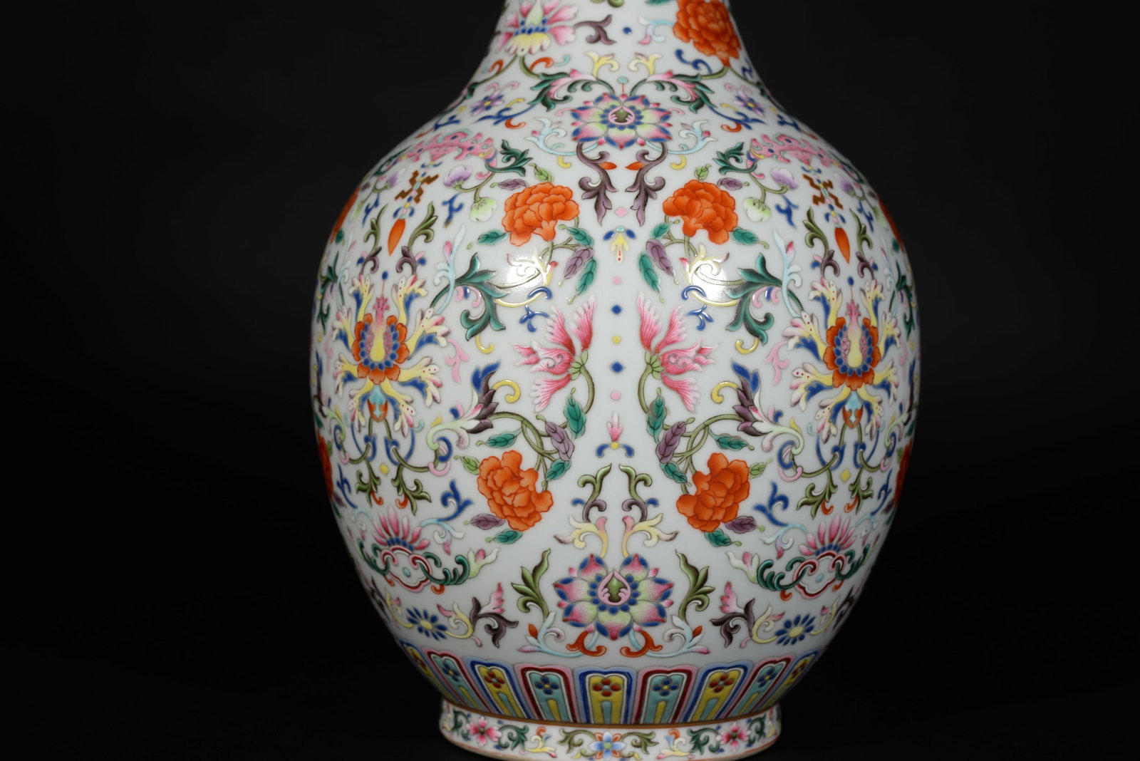 Pastel-colored floral-patterned vase - 7
