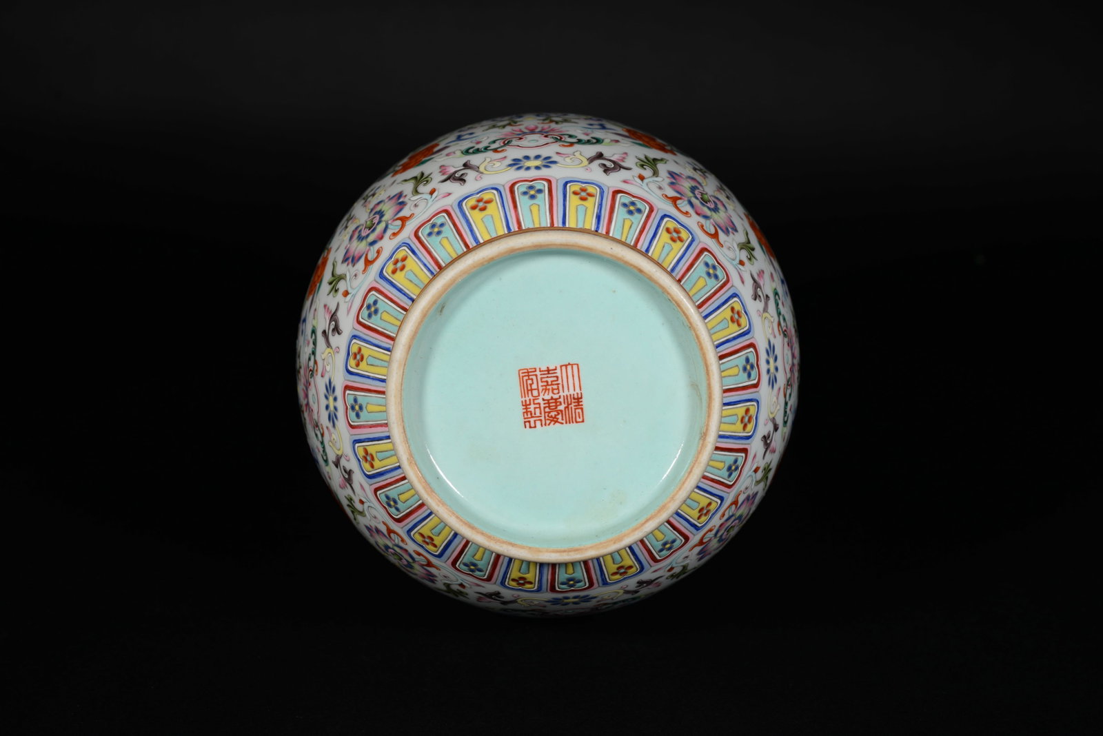 Pastel-colored floral-patterned vase - 8