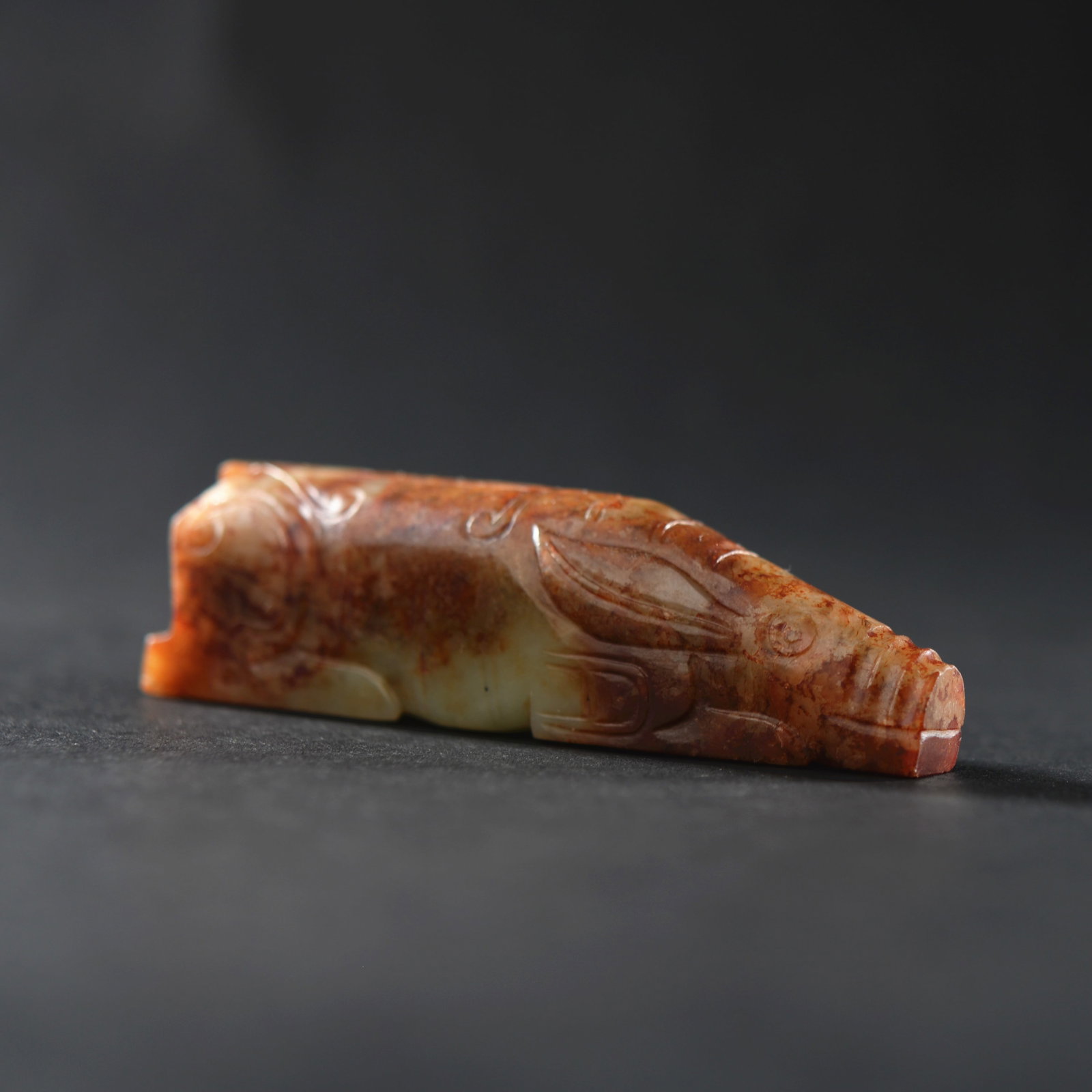 Jade pig-shaped object - 3