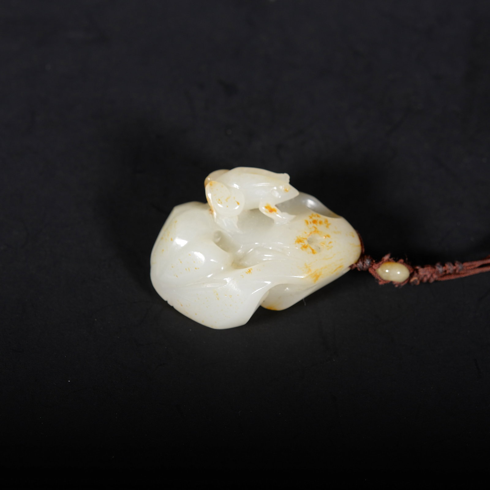 White jade frog-shaped pendant - 4