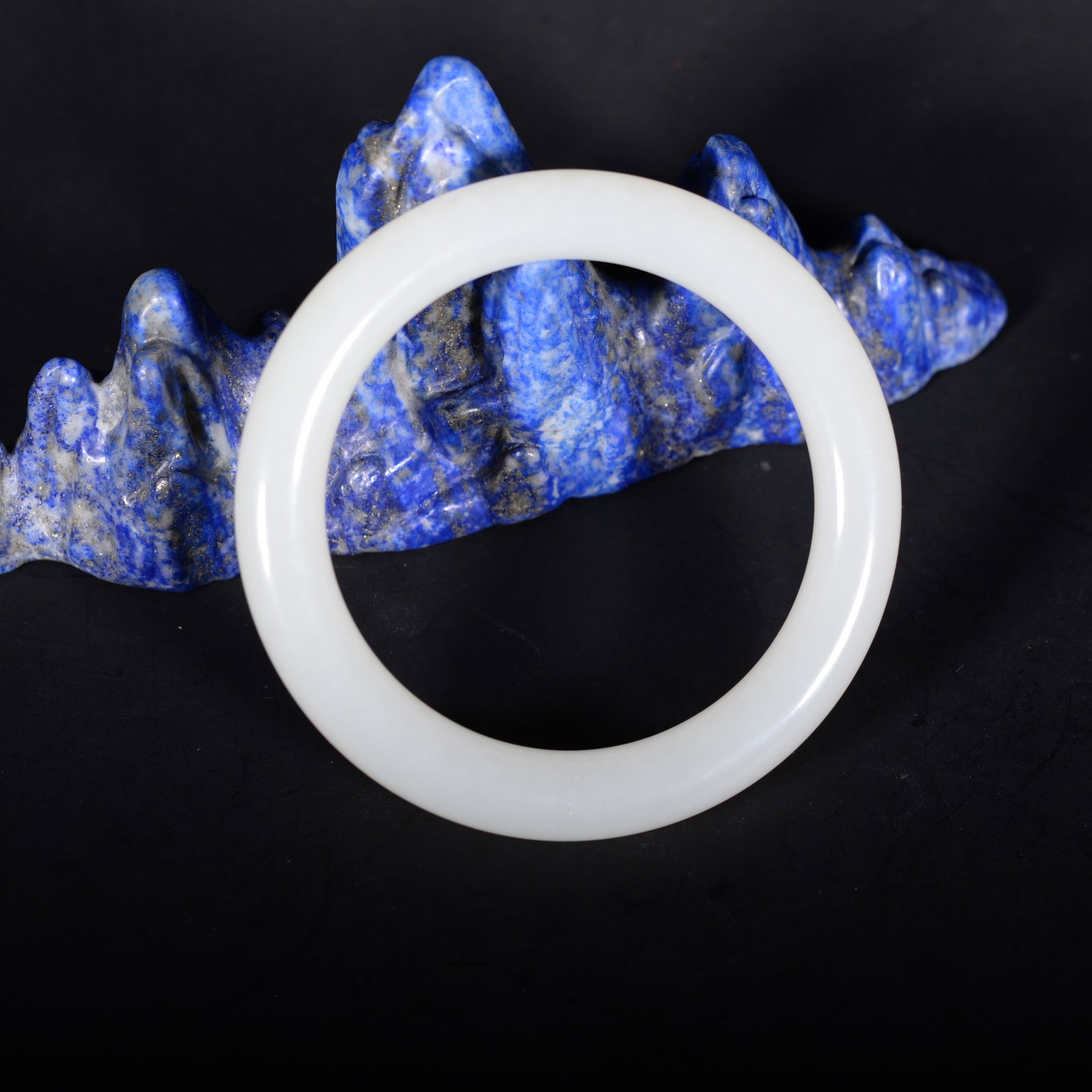 White jade bracelet - 2