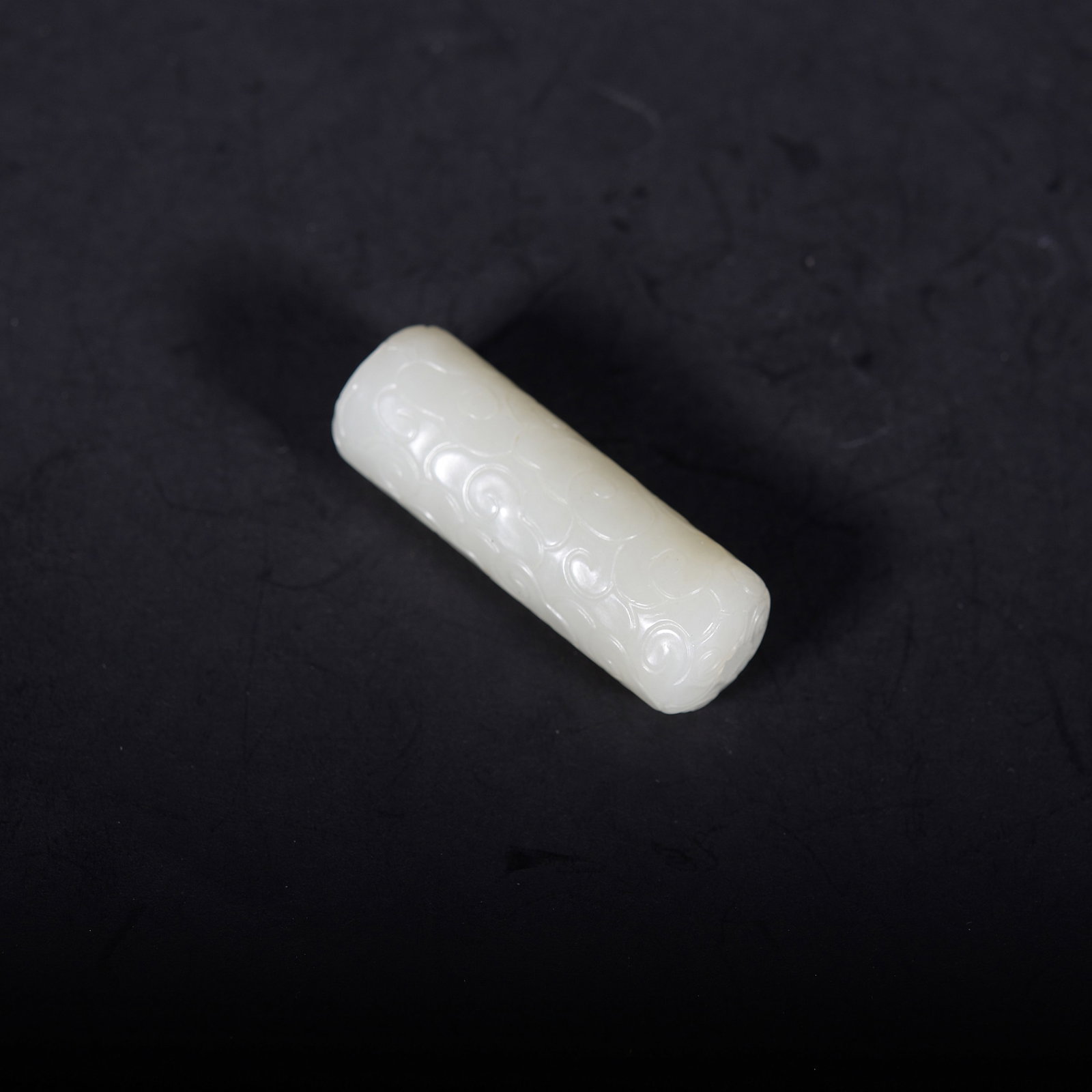 White jade cloud-patterned piece - 2