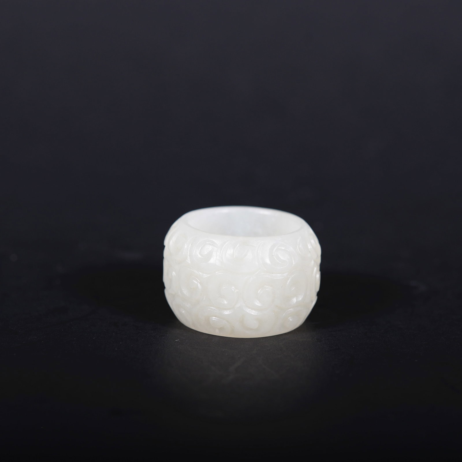 White jade cloud-patterned ring - 2