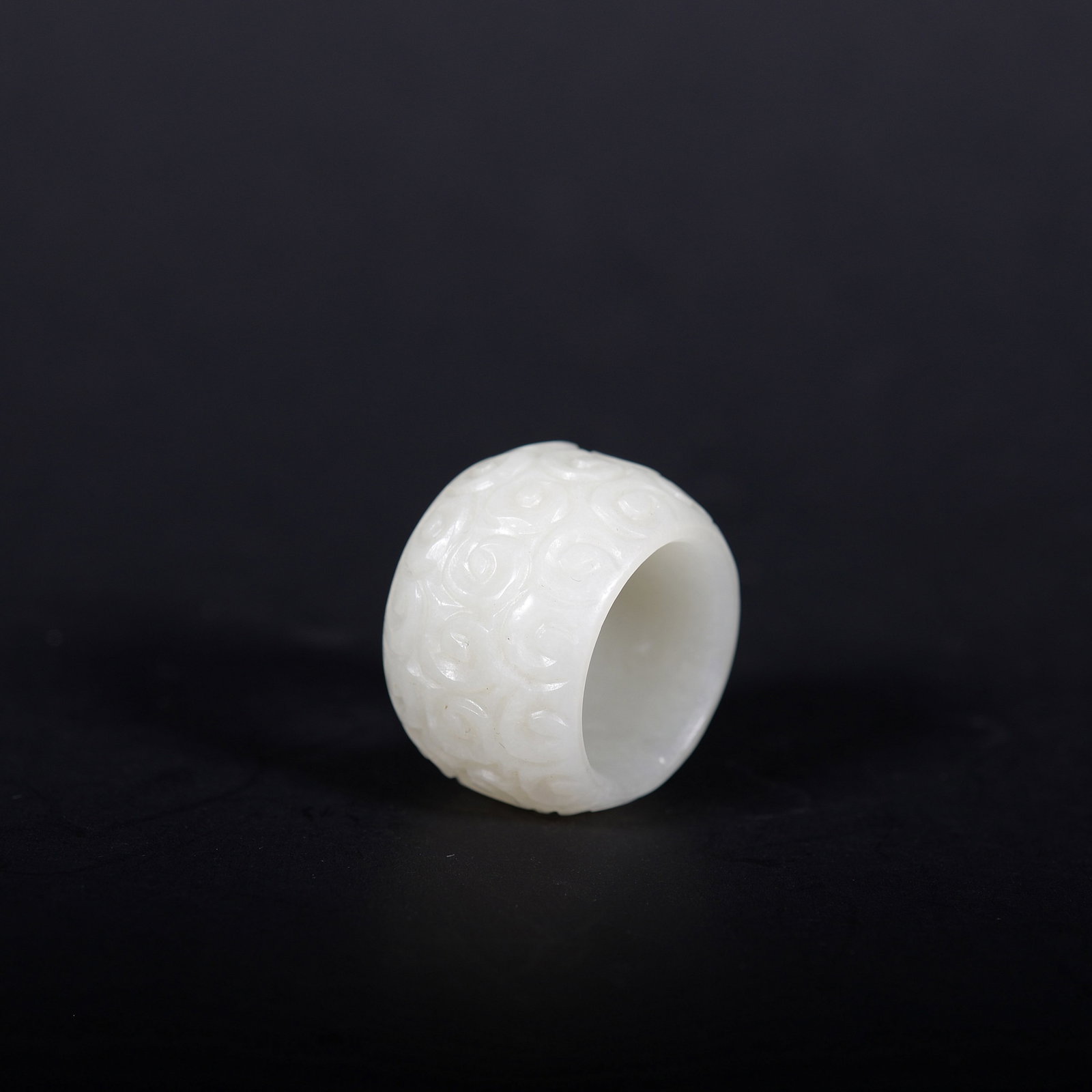 White jade cloud-patterned ring - 3