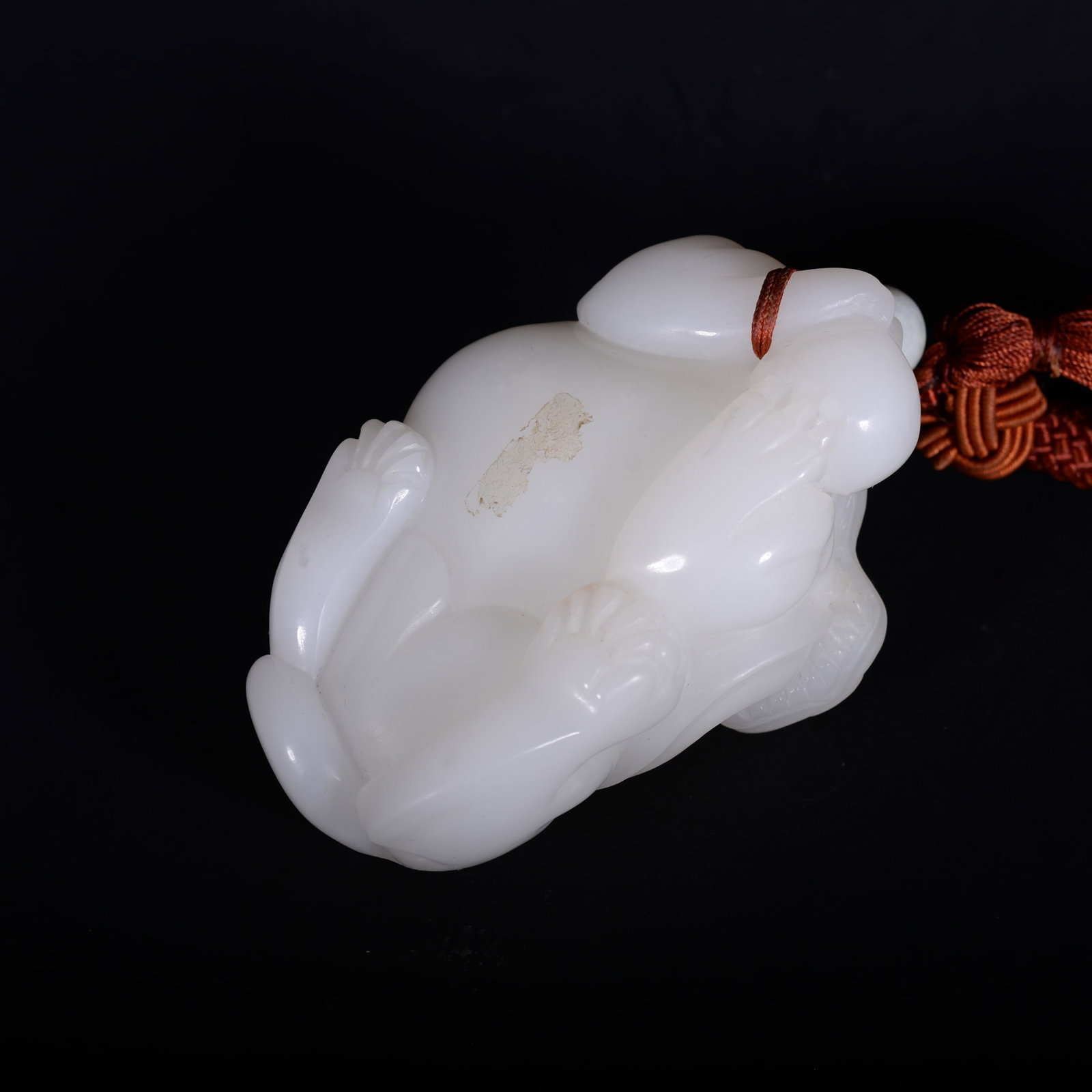 White jade beast-shaped handpiece - 4
