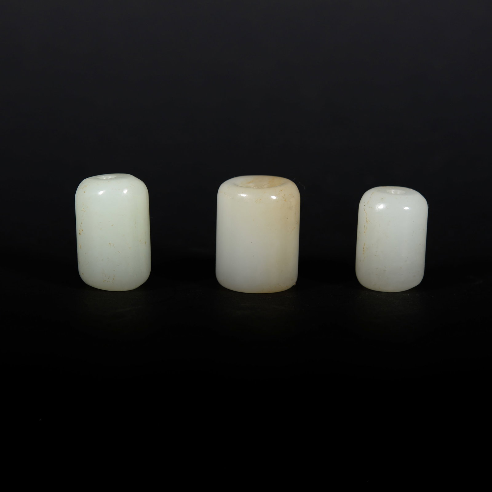 White jade collar: 2.3CM