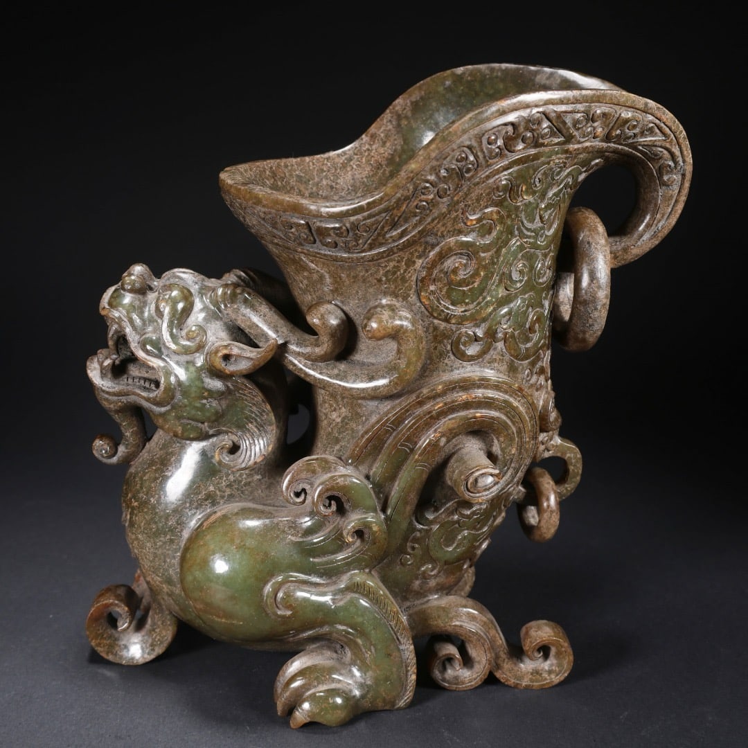 Jade beast-shaped wine cup: 19.5CM*12CM*19.6CM 2296g