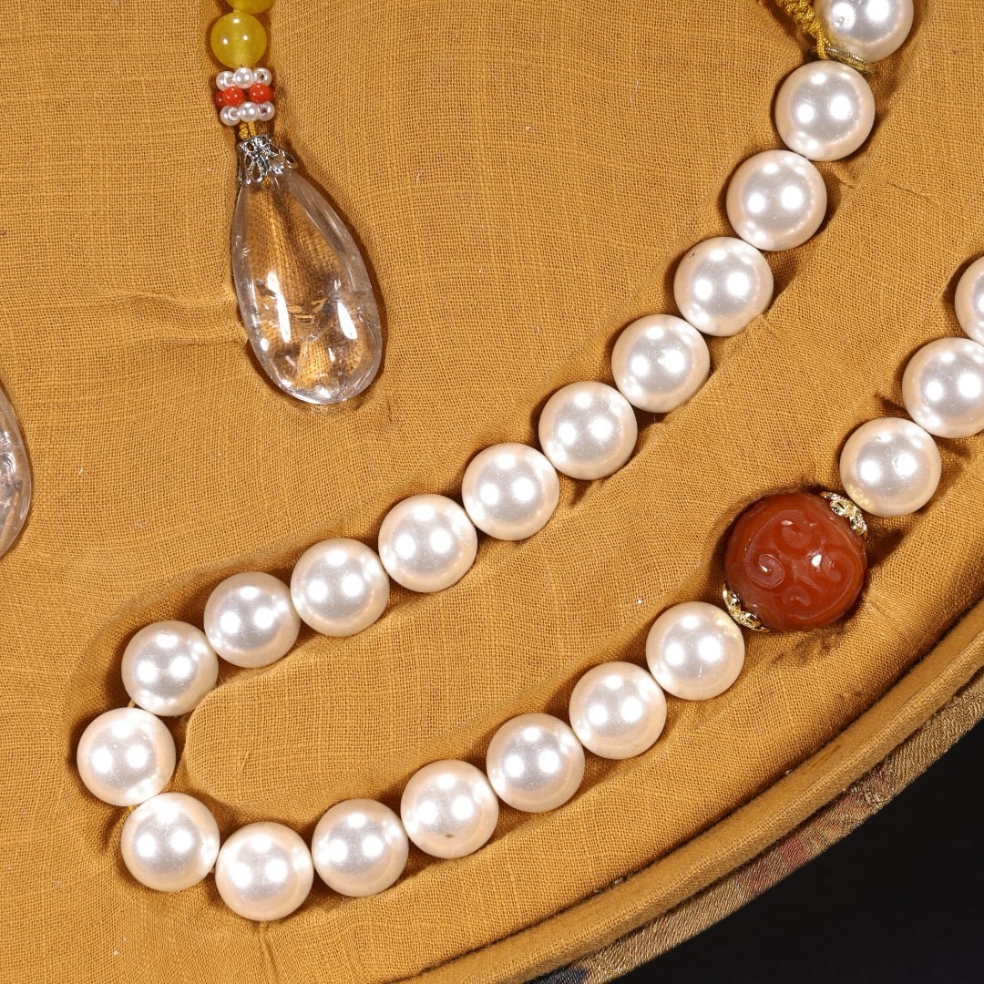 Pearl bead pendant - 7