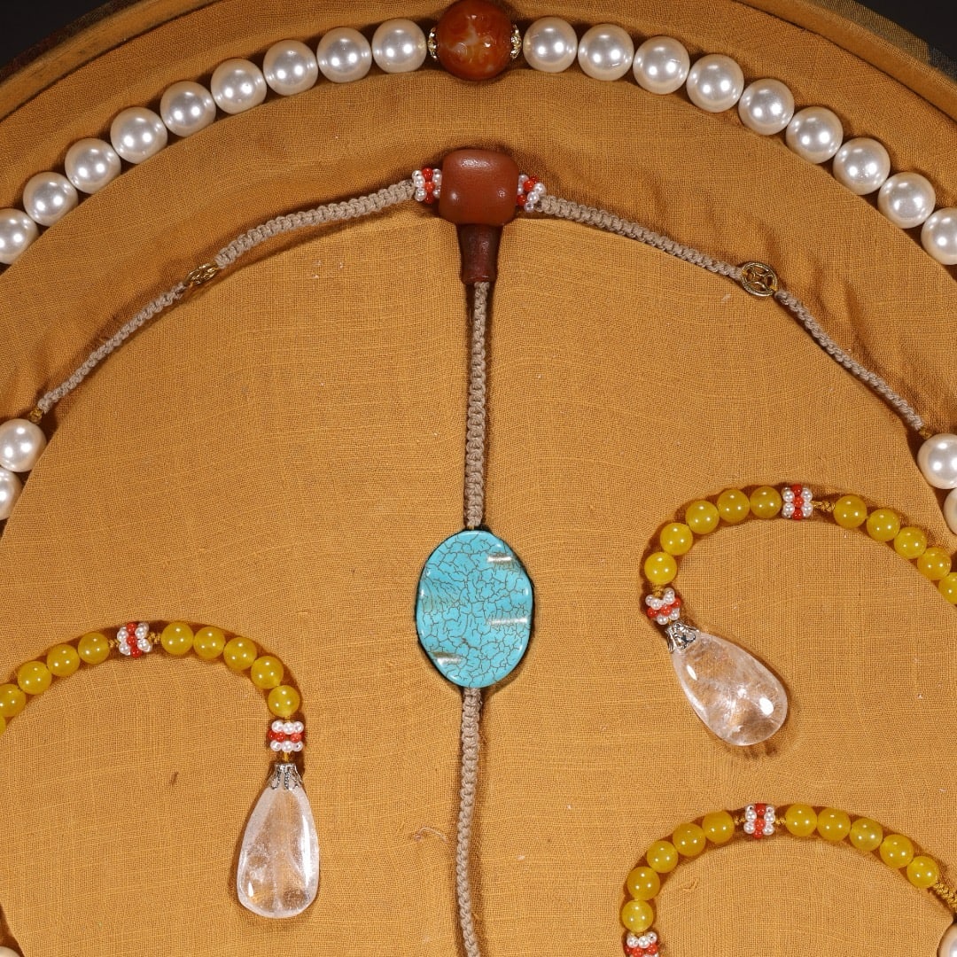 Pearl bead pendant - 8