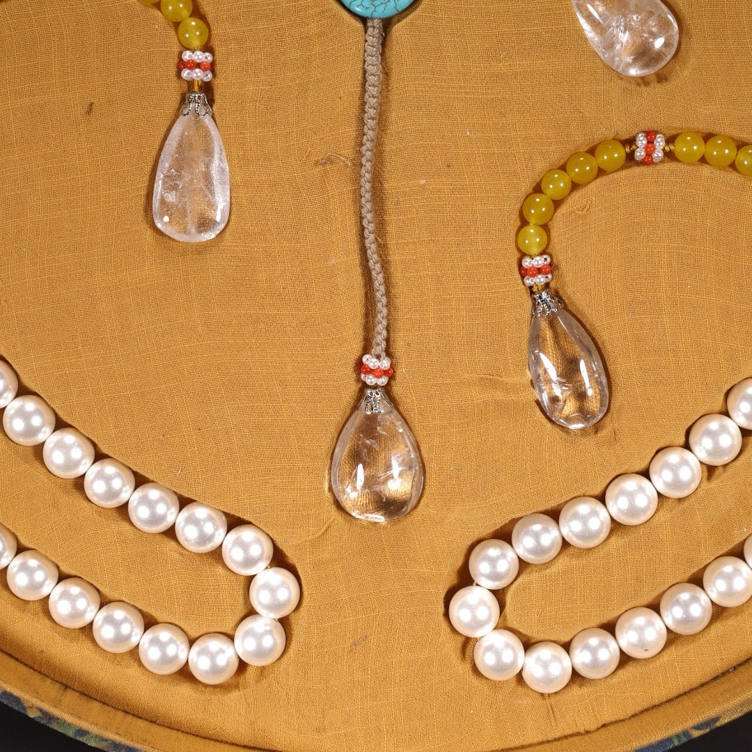 Pearl bead pendant - 9