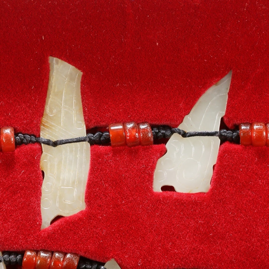 A set of white jade pendants - 4