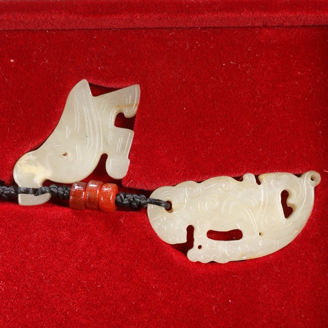 A set of white jade pendants - 5