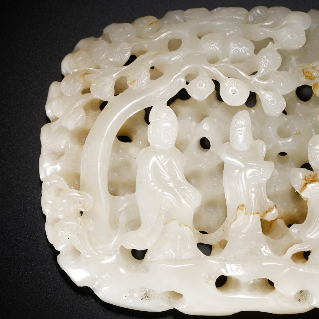 White jade figurine pendant - 2