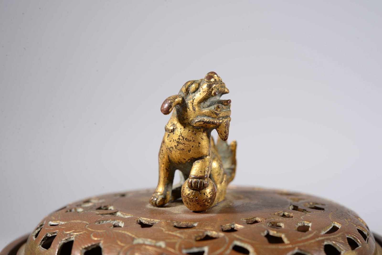 Bronze gilt-bronze flower-and-bird pattern incense burner - 5
